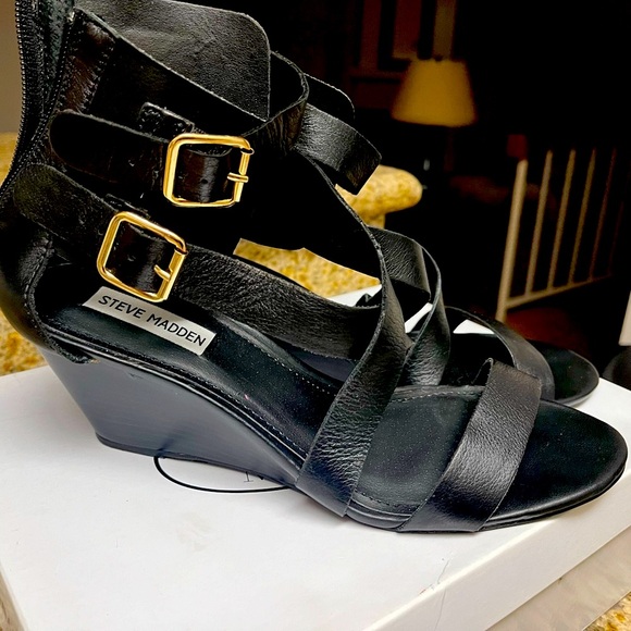 Steve Madden Naiomi Black Leather Wedges - Picture 8 of 10